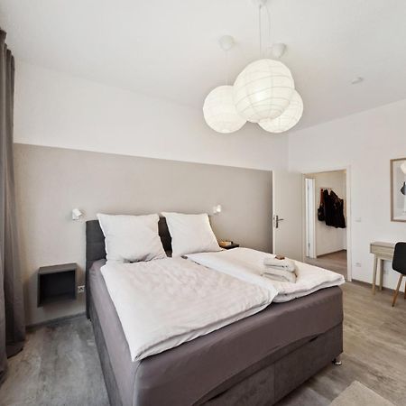 Appartement Ruhige Lage, Gute Anbindung, Frisch Renoviert à Fellbach Extérieur photo
