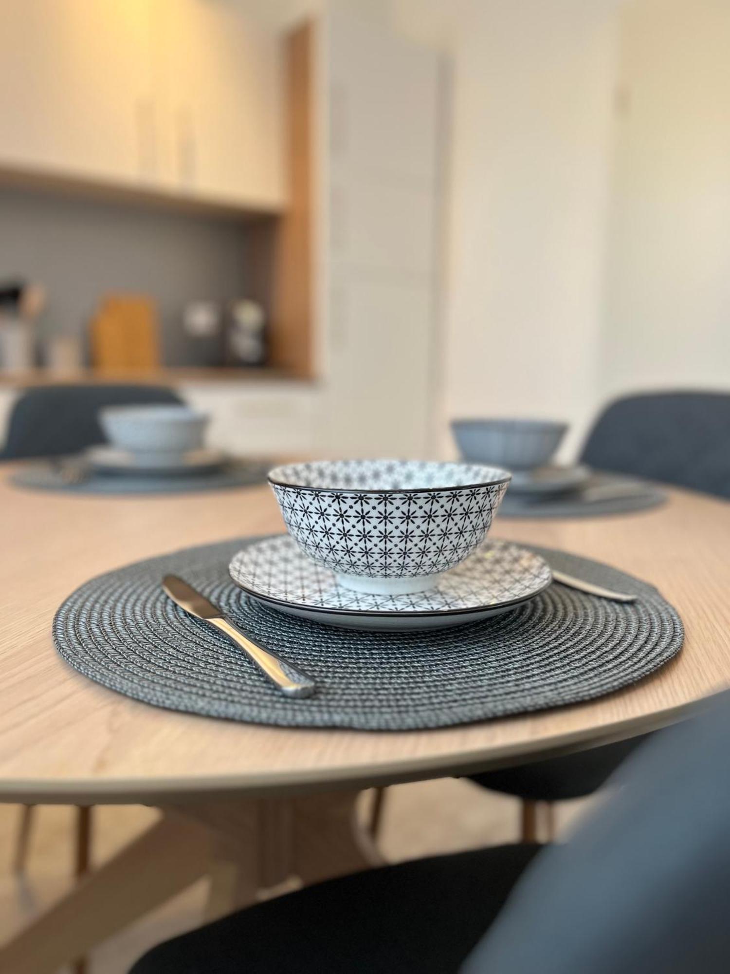 Appartement Ruhige Lage, Gute Anbindung, Frisch Renoviert à Fellbach Extérieur photo